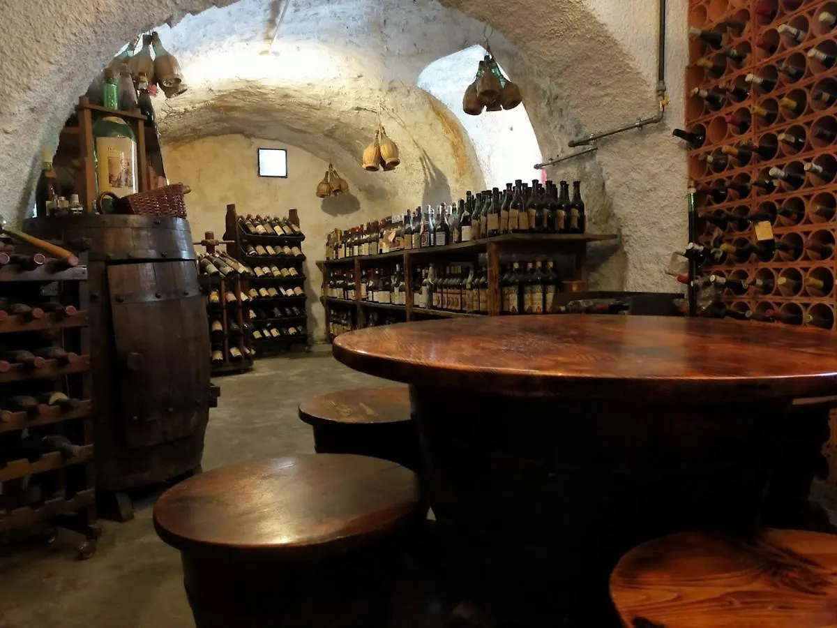 Locanda Da Tullio Capovalle Inn